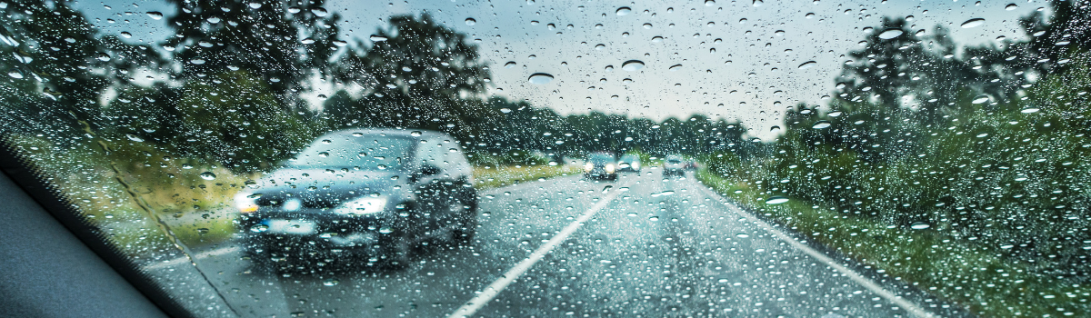 20 dicas para conduzir com chuva em segurança | Repsol